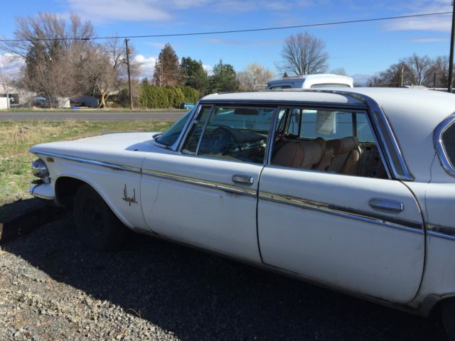 1961 Chrysler Imperial - photo 2