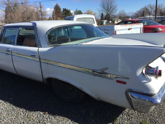 1961 Chrysler Imperial - photo 3