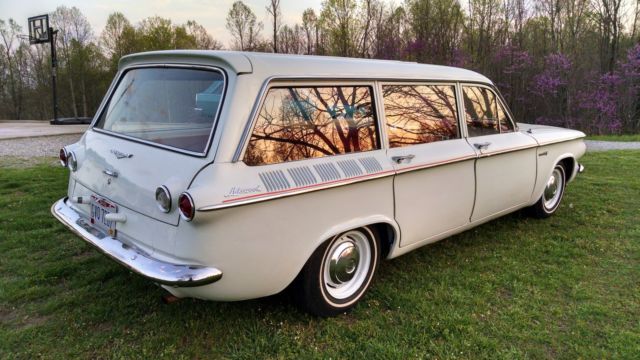 1961 Chevrolet Corvair 700 - photo 4