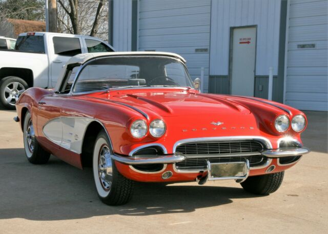 1961 Chevrolet Corvette 270HP #'S MATCH - photo 3