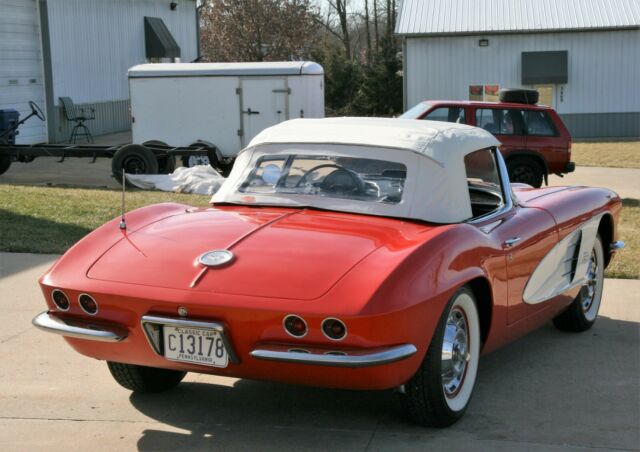 1961 Chevrolet Corvette 270HP #'S MATCH - photo 9