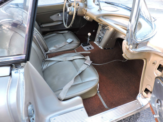1961 Chevrolet Corvette - photo 5
