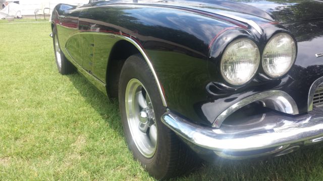 1961 Chevrolet Corvette - photo 10