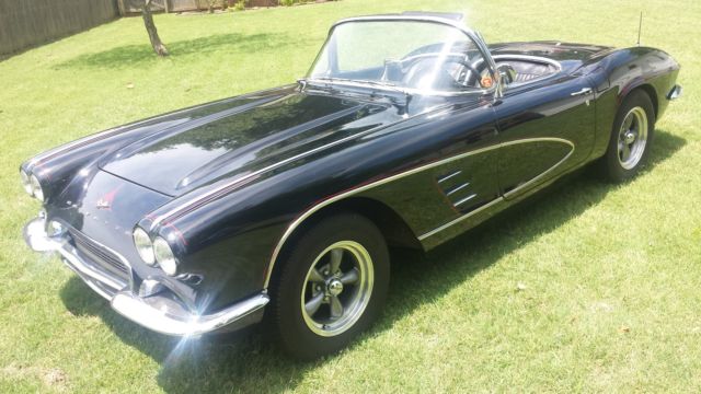 1961 Chevrolet Corvette - photo 3