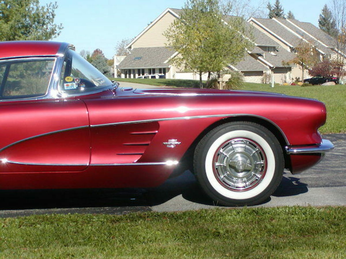 1961 Chevrolet Corvette - photo 10