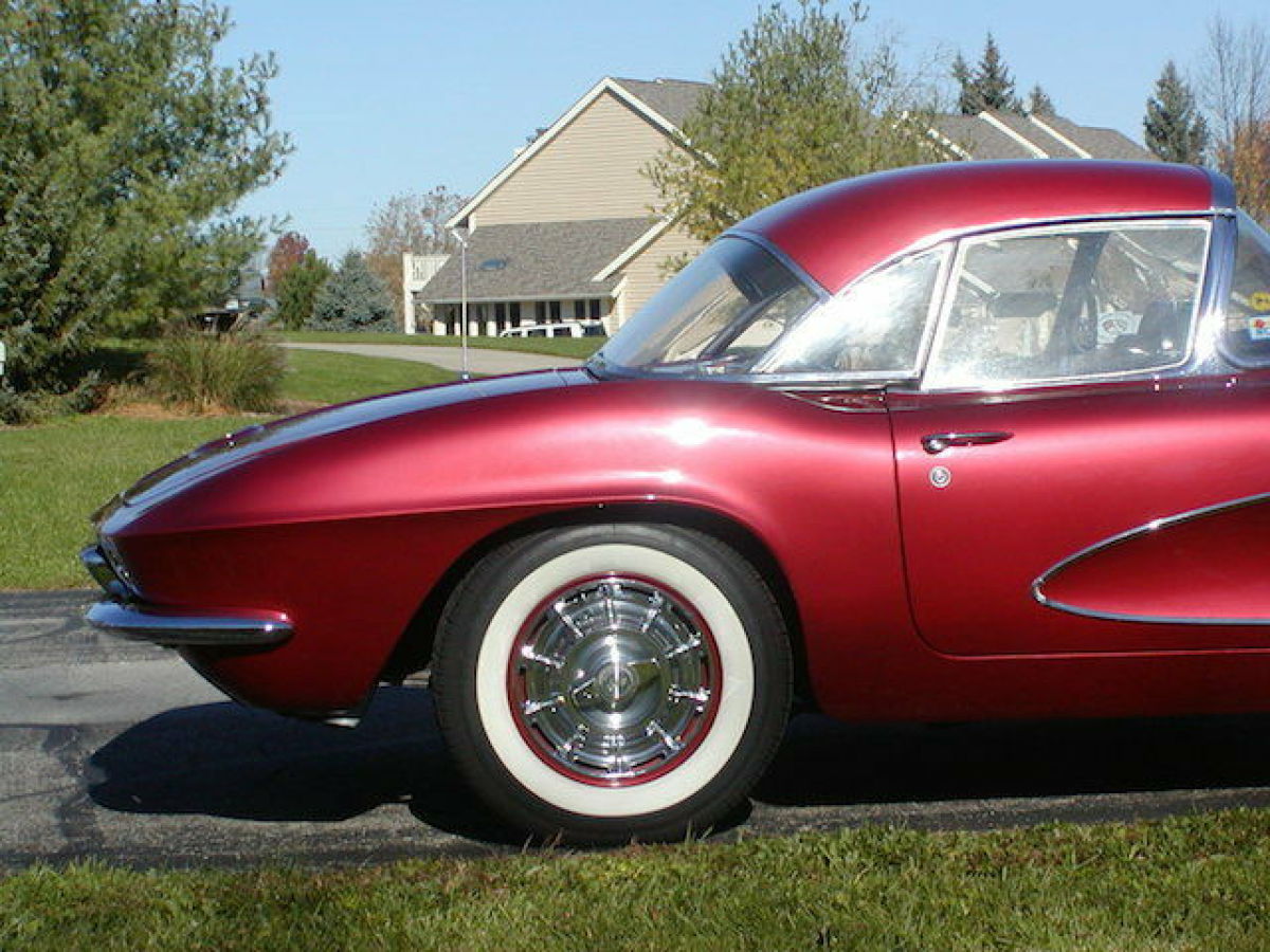 1961 Chevrolet Corvette - photo 11