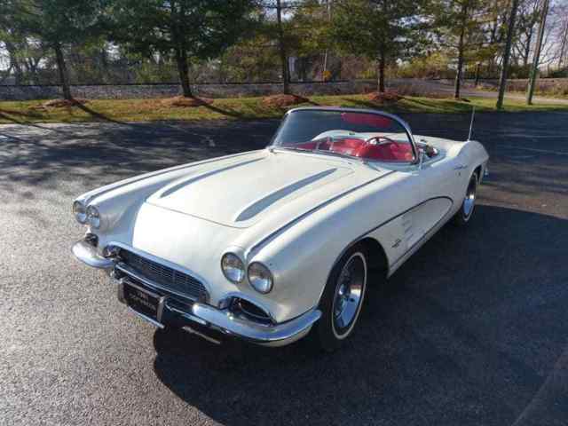 1961 Corvette, 4 speed, 283 4bbl, hardtop 1961 Chevrolet Corvette