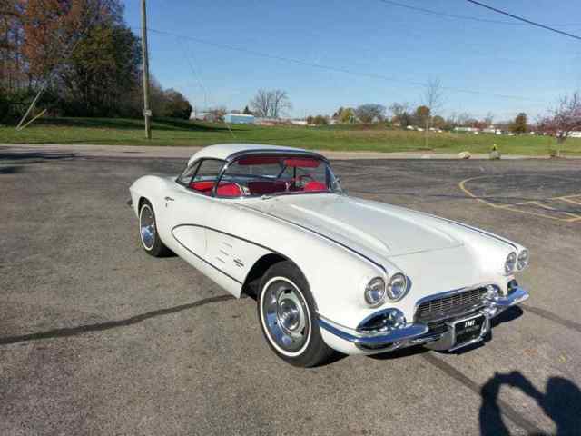 1961 Chevrolet Corvette - photo 2