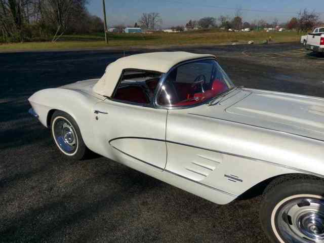 1961 Chevrolet Corvette - photo 4