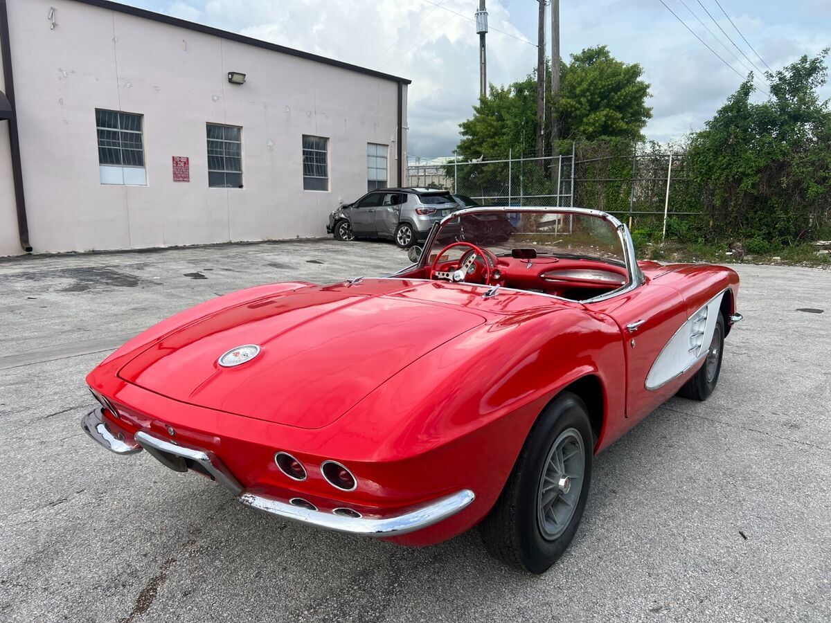 1961 Chevrolet Corvette - photo 10