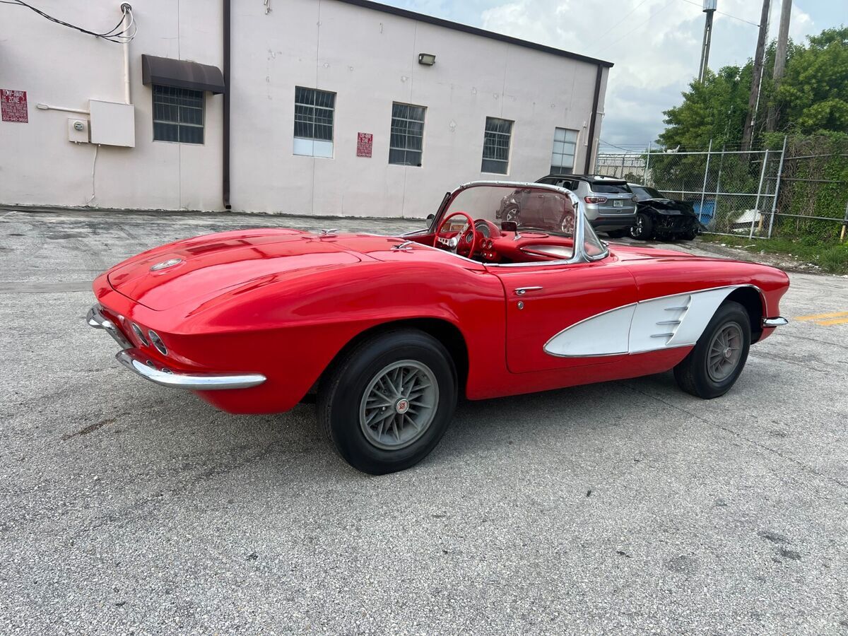 1961 Chevrolet Corvette - photo 11