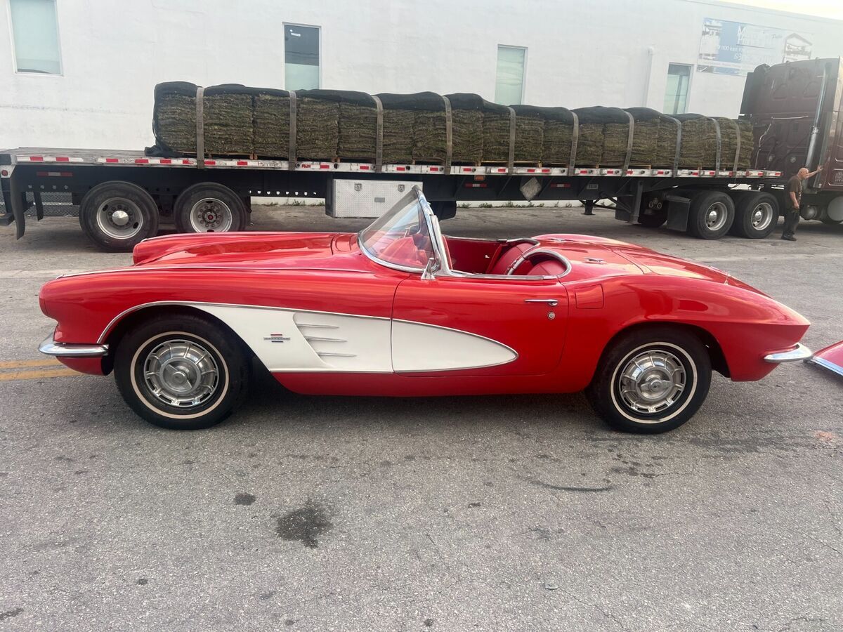 1961 Chevrolet Corvette - photo 5