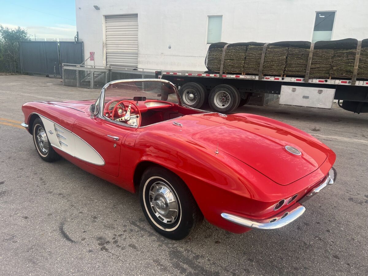 1961 Chevrolet Corvette - photo 6