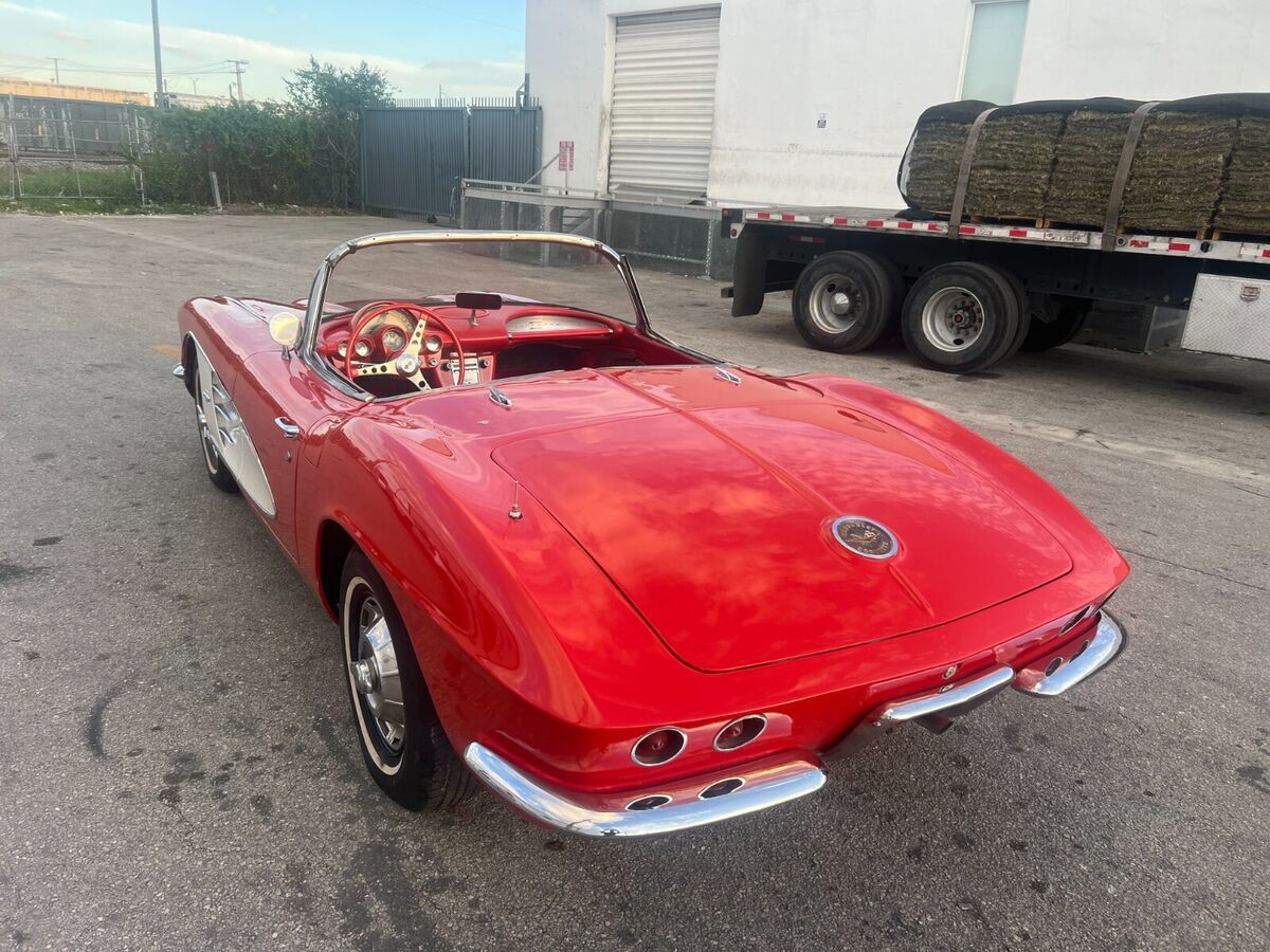 1961 Chevrolet Corvette - photo 7