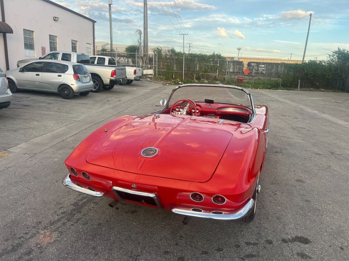 1961 Chevrolet Corvette - photo 9