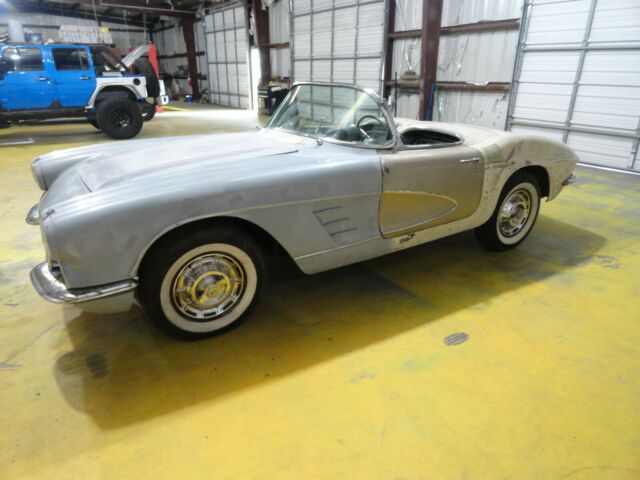 1961 Chevrolet Corvette - photo 2
