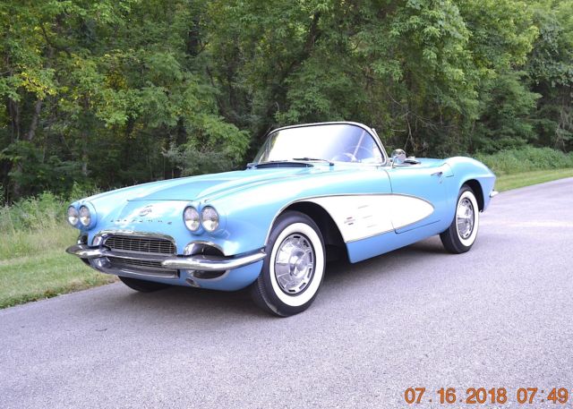 1961 CORVETTE CONVERTIBLE 283 4SPD BEAUTIFUL JEWEL BLUE WITH WHITE COVES NICE 1961 Chevrolet Corvette 283 4SPD CONVERTIBLE