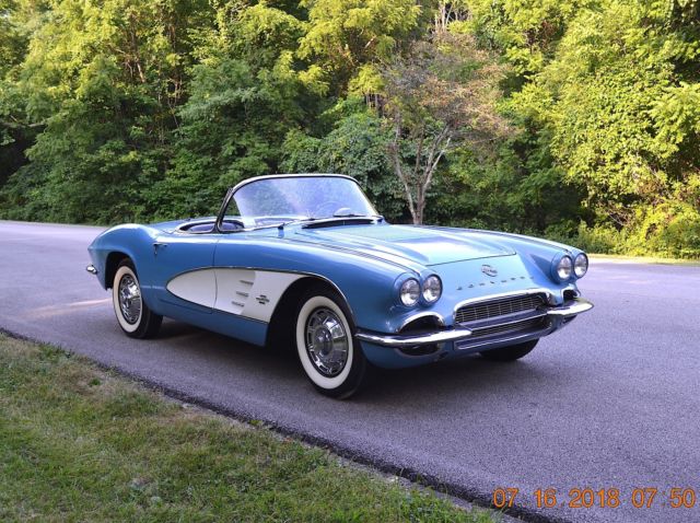 1961 Chevrolet Corvette 283 4SPD CONVERTIBLE - photo 5