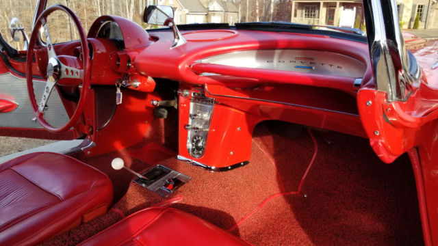 1961 Chevrolet Corvette - photo 8