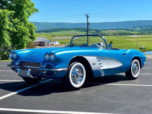1961 Chevrolet Corvette - photo 5