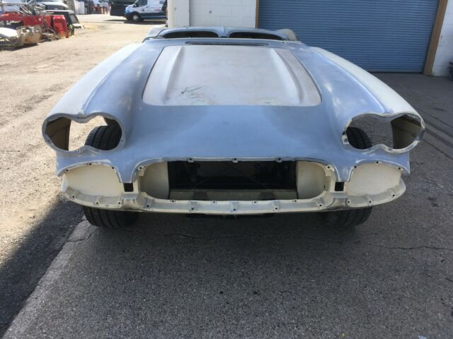 1961 Chevrolet Corvette - photo 2