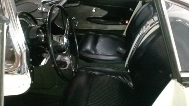 1961 Chevrolet Corvette - photo 6