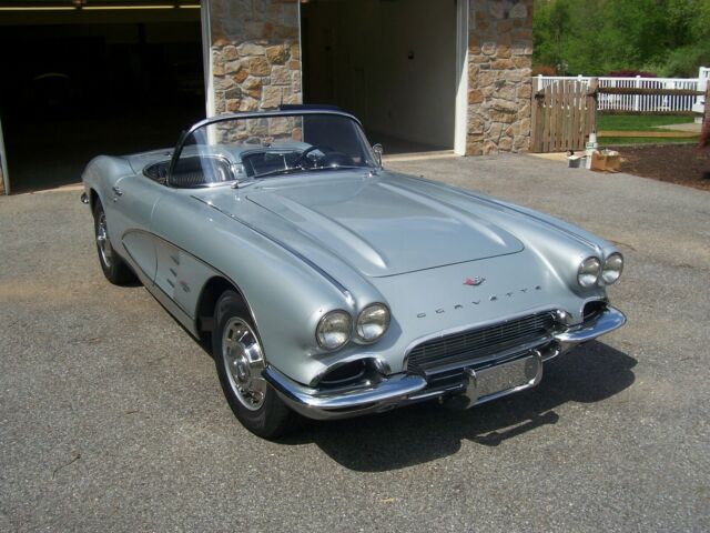 1961 Chevrolet Corvette - photo 4
