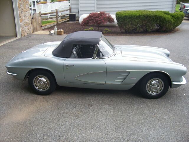 1961 Chevrolet Corvette - photo 7