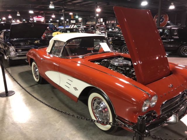 1961 Chevrolet Corvette - photo 5