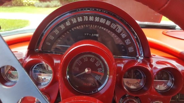 1961 Chevrolet Corvette - photo 10