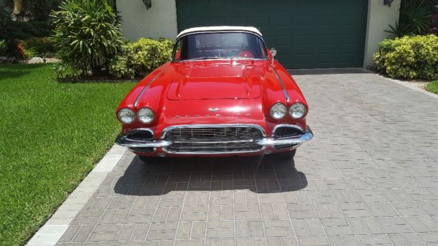 1961 Chevrolet Corvette - photo 3
