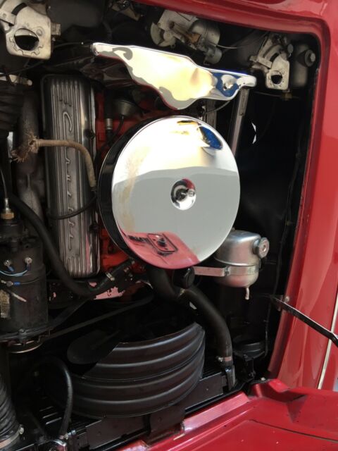 1961 Chevrolet Corvette White coves Red interior - photo 11