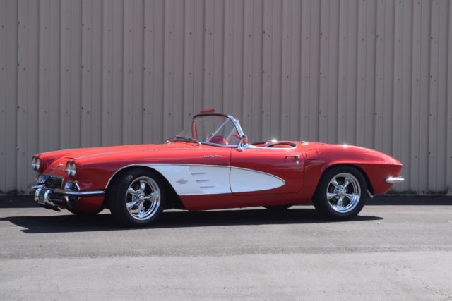 1961 Chevrolet Corvette - photo 2