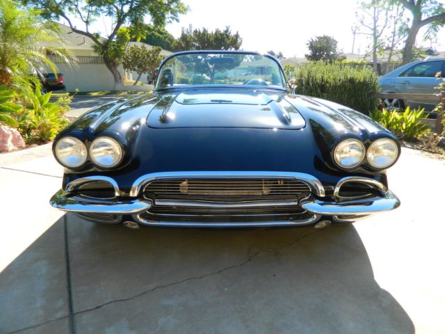 1961 Chevrolet Corvette - photo 2