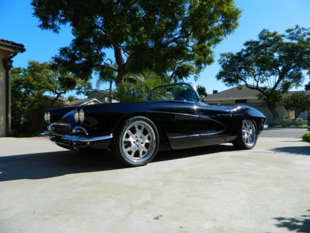 1961 Chevrolet Corvette - photo 3
