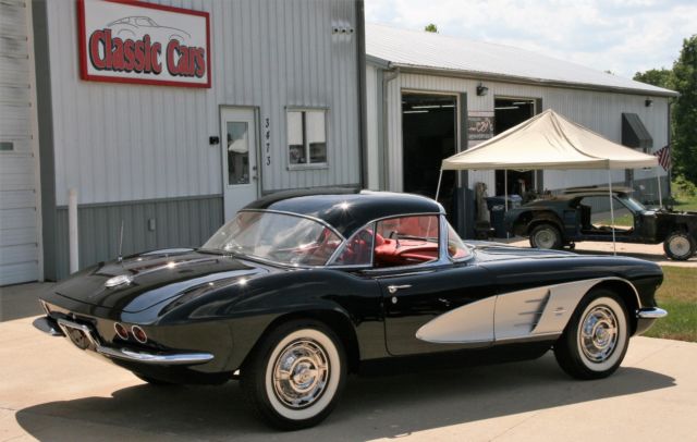 1961 Chevrolet Corvette - photo 3