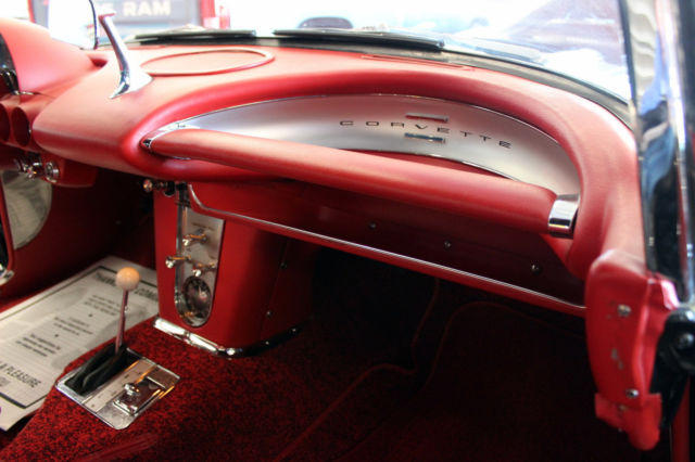 1961 Chevrolet Corvette - photo 11