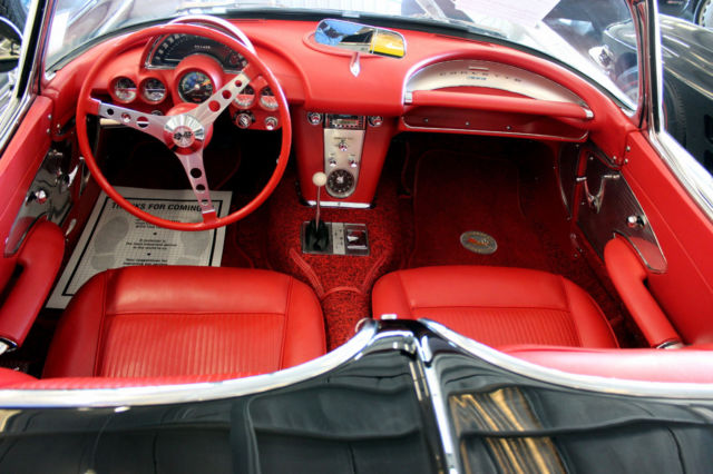 1961 Chevrolet Corvette - photo 12