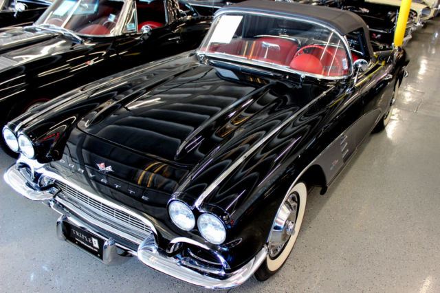 1961 Chevrolet Corvette - photo 3