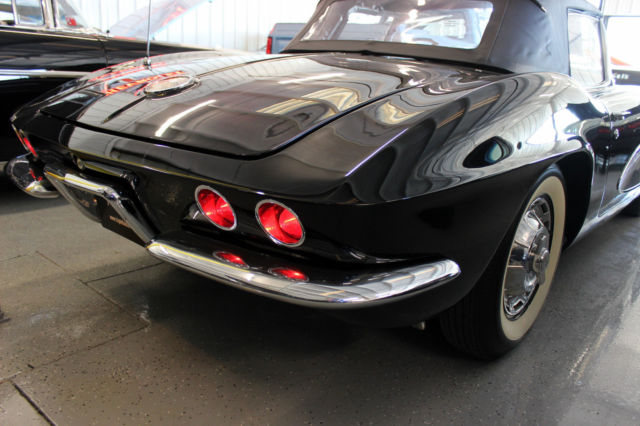 1961 Chevrolet Corvette - photo 4