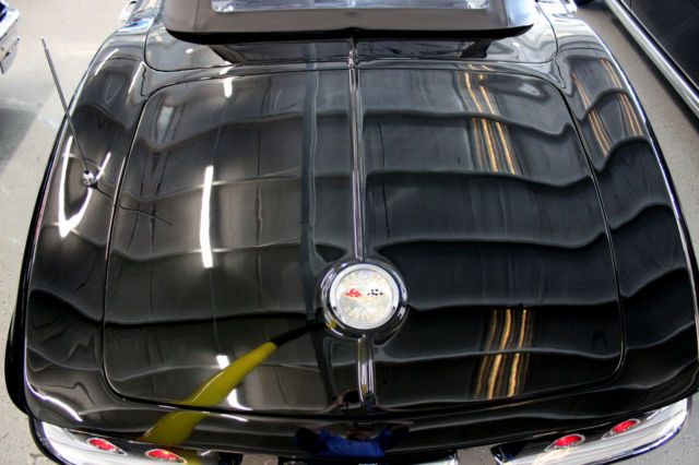 1961 Chevrolet Corvette - photo 6
