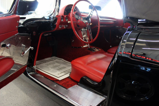 1961 Chevrolet Corvette - photo 9