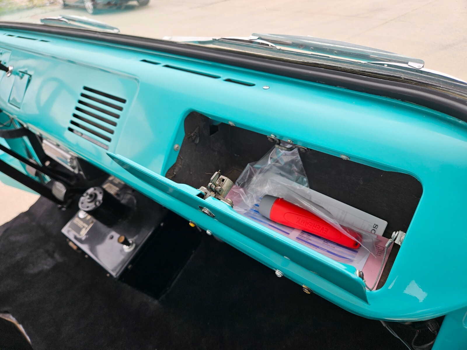 1961 Ford Econoline Turquoise & White - photo 11