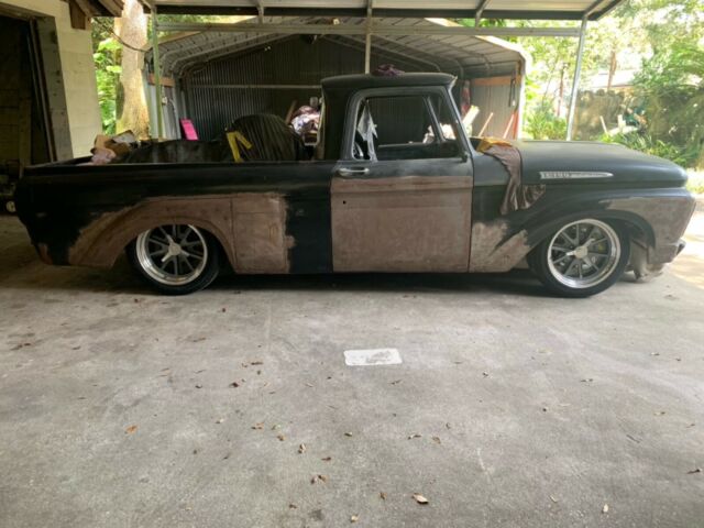 1961 Ford F-100 Big back window
