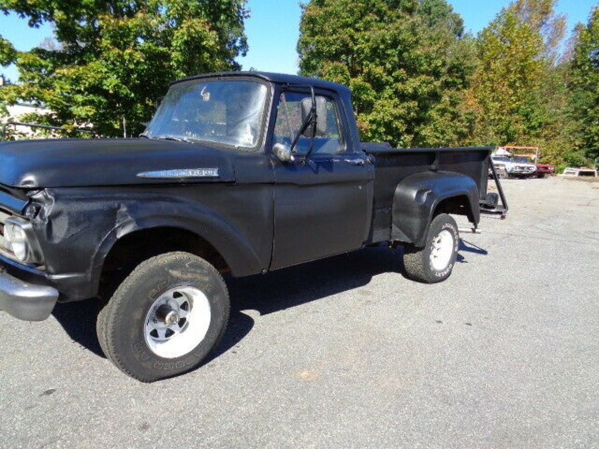 1961 Ford F-100 4X4 CUSTOM CAB - photo 12