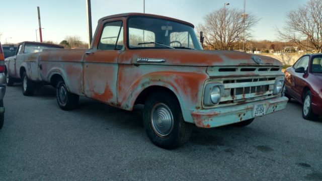 1961 FORD F100 UNIBODY SHORT BOX PICKUP RUNS DRIVES AND STOPS, GOOD BONES KOOL!! 1961 Ford F-100 BASE