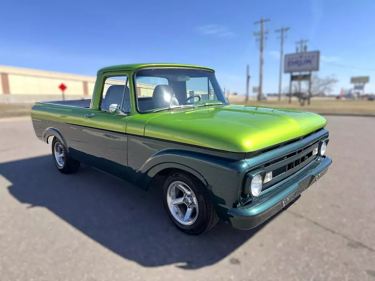 1961 Ford F100 Unibody Street Rod Pick Up ** 5.0L 1961 Ford F100 Unibody Street Rod Pickup