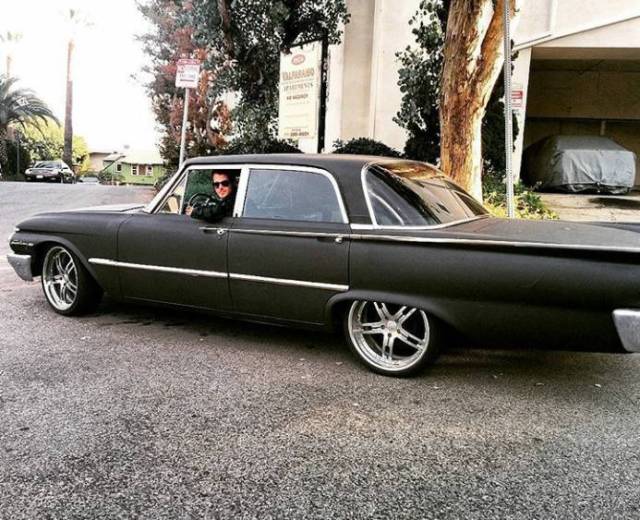 1961 Ford Fairlane 500 - photo 11