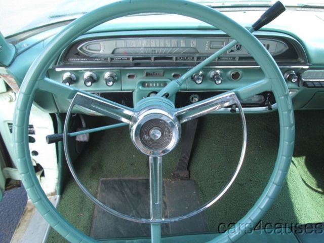 1961 Ford Fairlane 500 - photo 9