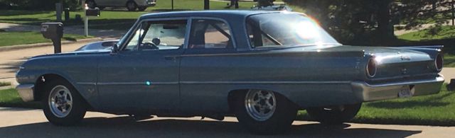 1961 Ford Fairlane - photo 2